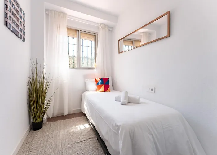 Malagasuite Bajondillo & Terrace