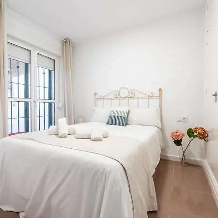 Malagasuite Bajondillo & Terrace Daire